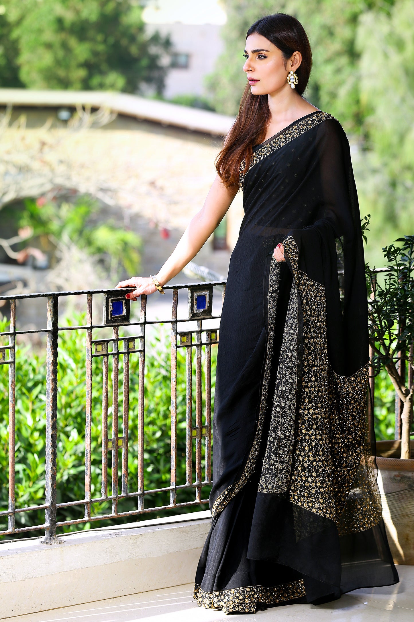 Puro Seda - Black Saree