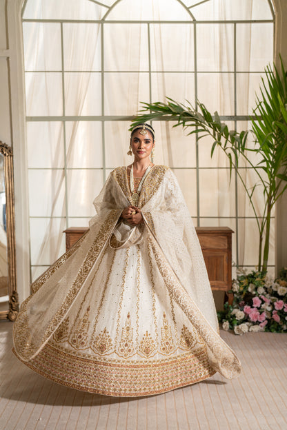 Noorie - White Bridal Kalidaar