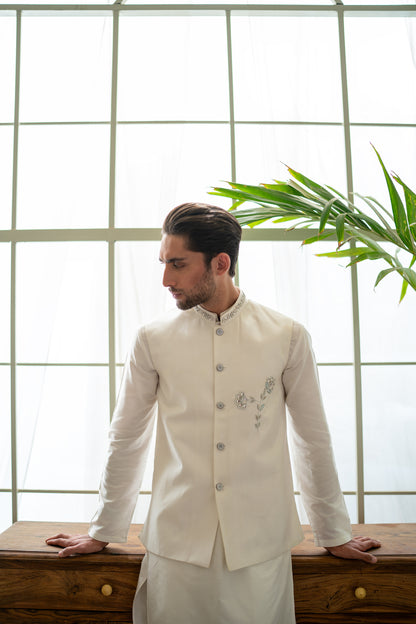 Noorie - White Waist Coat